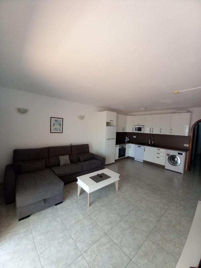 Victoria Court 2- Lovely Apartment 25 Arona  Εξωτερικό φωτογραφία