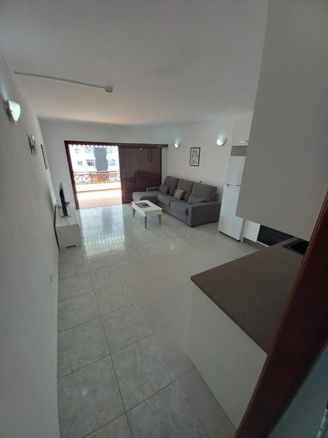 Victoria Court 2- Lovely Apartment 25 Arona  Εξωτερικό φωτογραφία